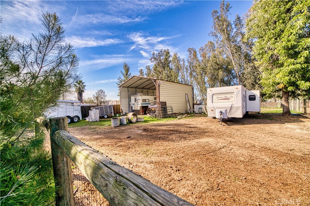 22052 Melrose Ct, Madera, CA 93638