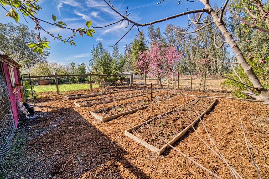 22052 Melrose Ct, Madera, CA 93638