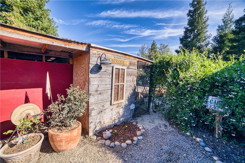 22052 Melrose Ct, Madera, CA 93638