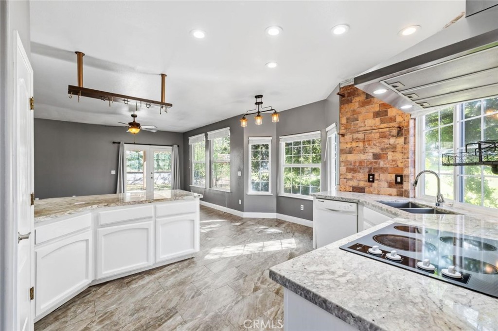 21678 Eastmere Ln, Friant, CA 93626