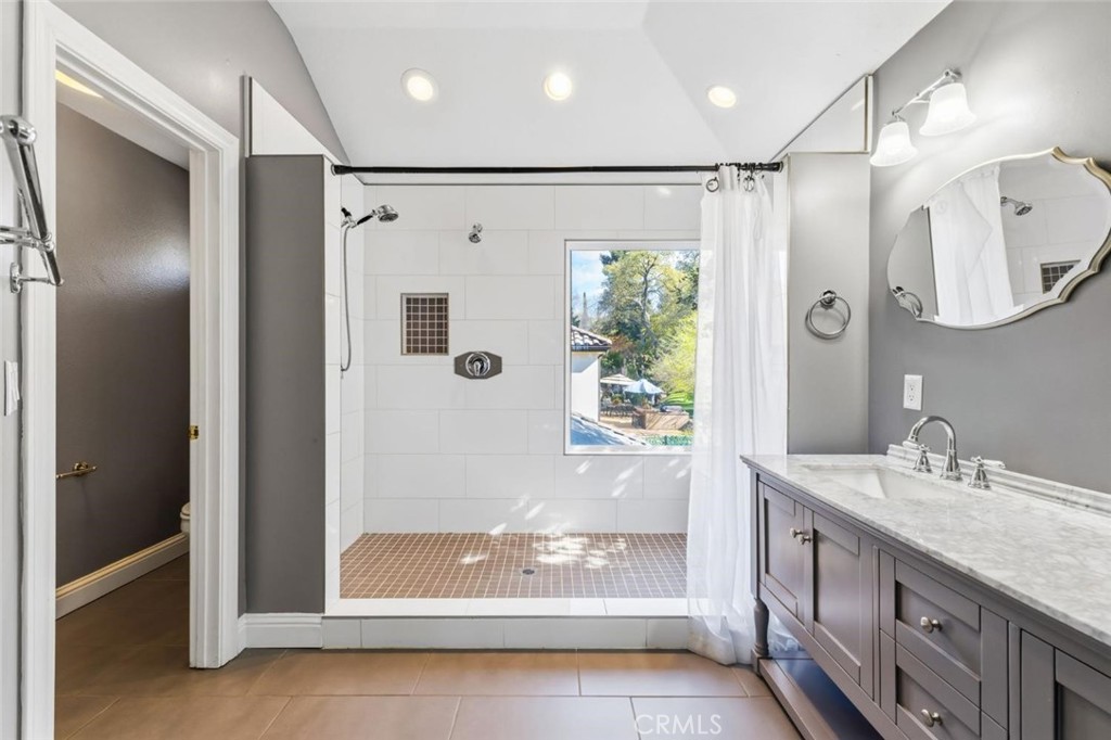 21678 Eastmere Ln, Friant, CA 93626