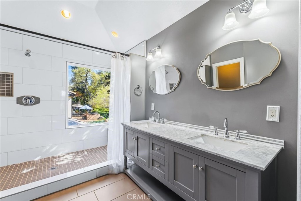 21678 Eastmere Ln, Friant, CA 93626