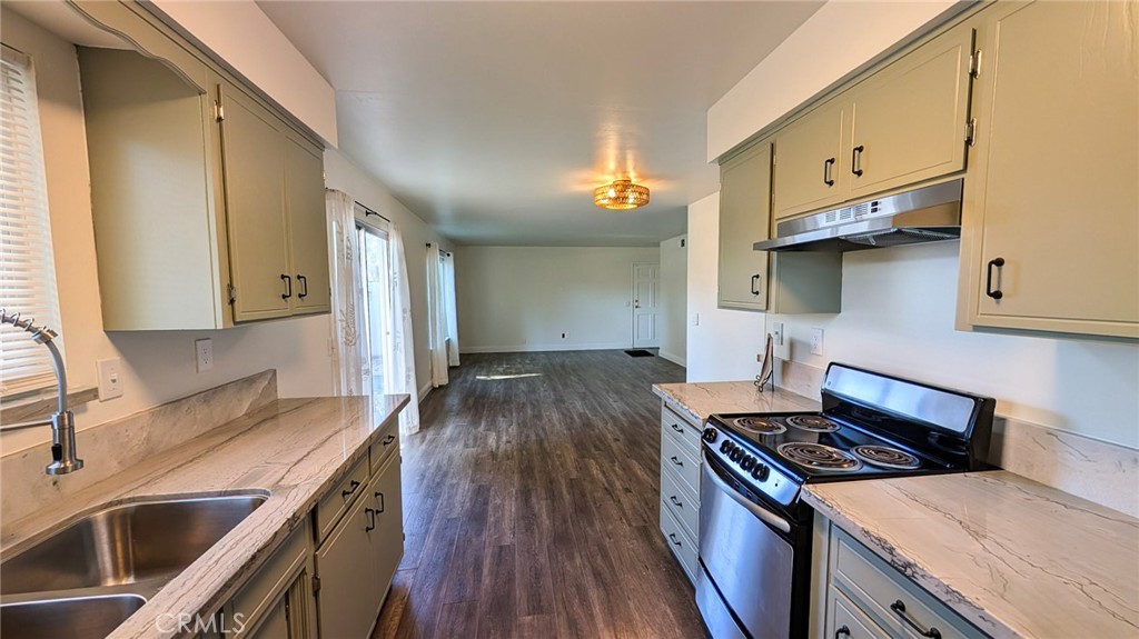 125 S Granada #42, Madera, CA 93637
