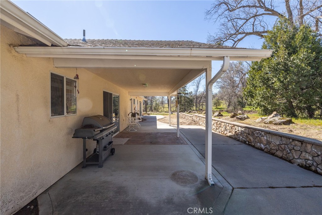 50174 Road 620, Oakhurst, CA 93644