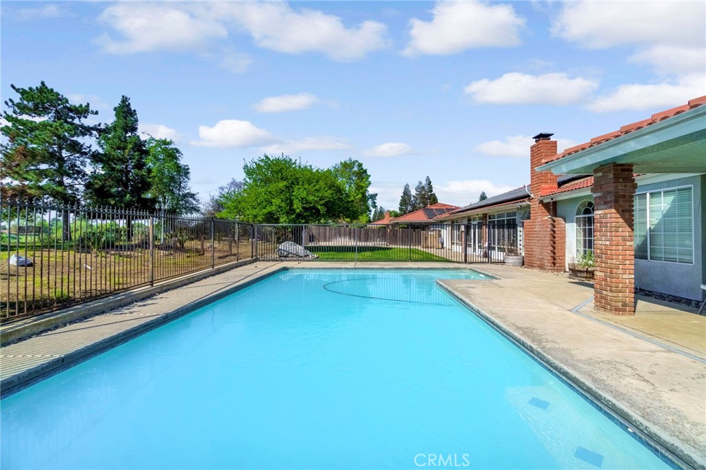 2436 Trevor Ct, Madera, CA 93637