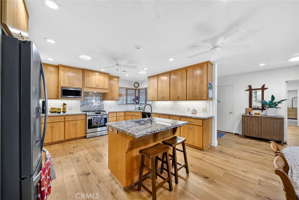 4872 N Arcade, Fresno, CA 93704