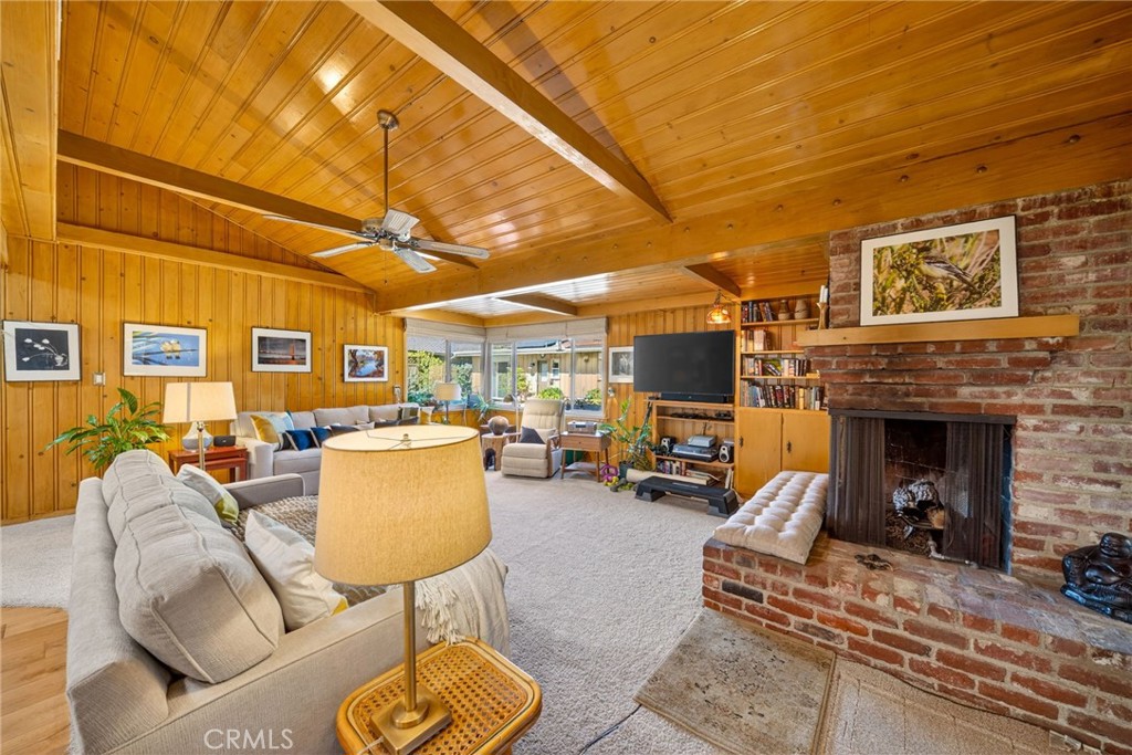 4872 N Arcade, Fresno, CA 93704