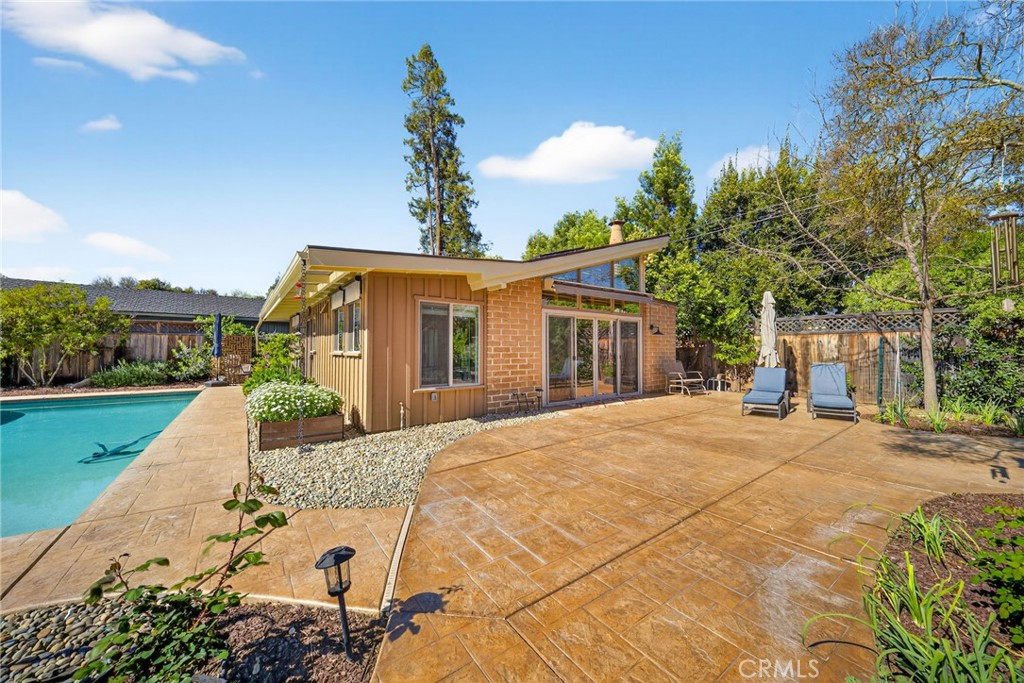 4872 N Arcade, Fresno, CA 93704