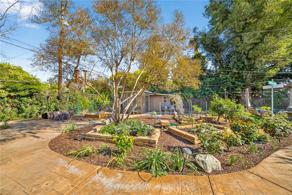 4872 N Arcade, Fresno, CA 93704