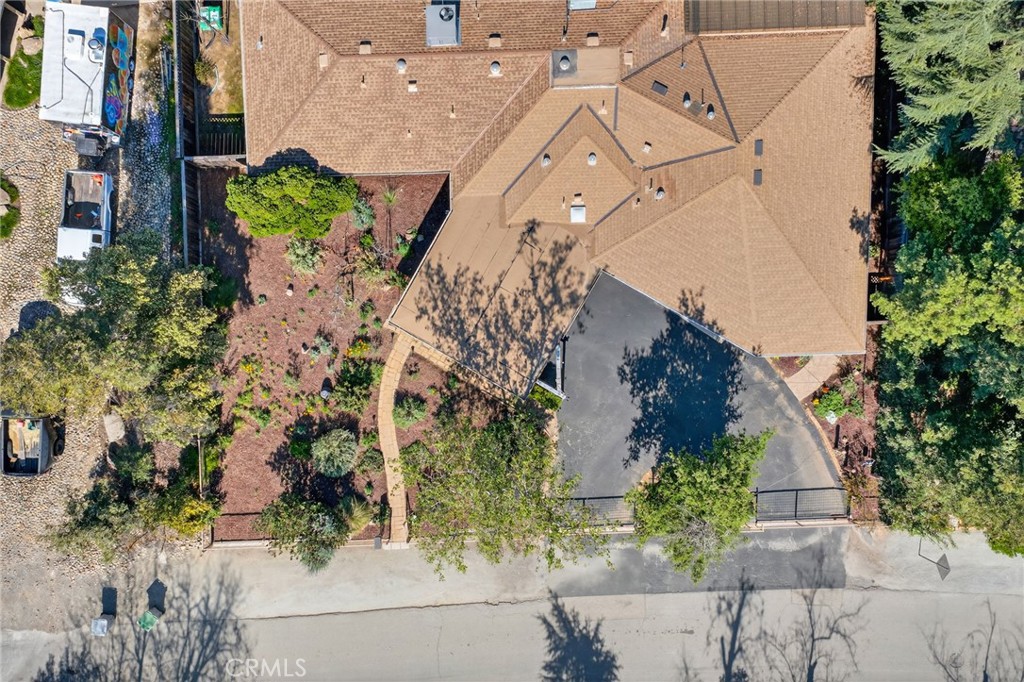 4872 N Arcade, Fresno, CA 93704