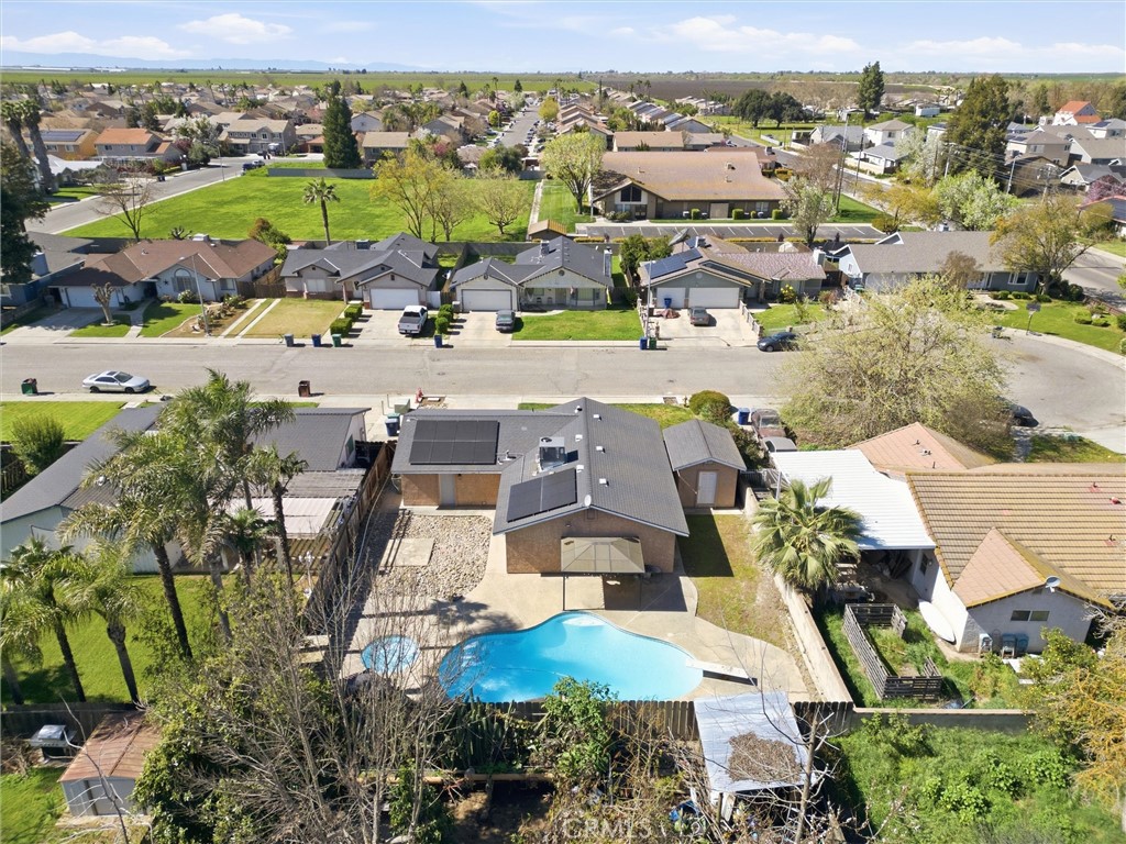 840 Holiday Way, Chowchilla, CA 93610