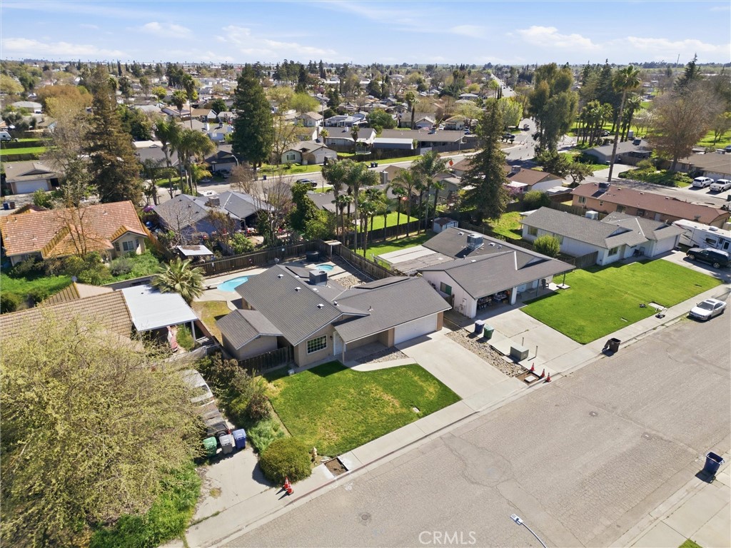 840 Holiday Way, Chowchilla, CA 93610
