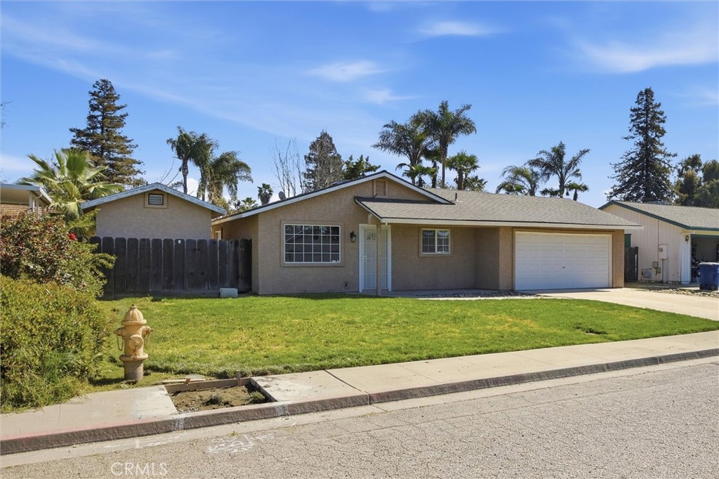 840 Holiday Way, Chowchilla, CA 93610