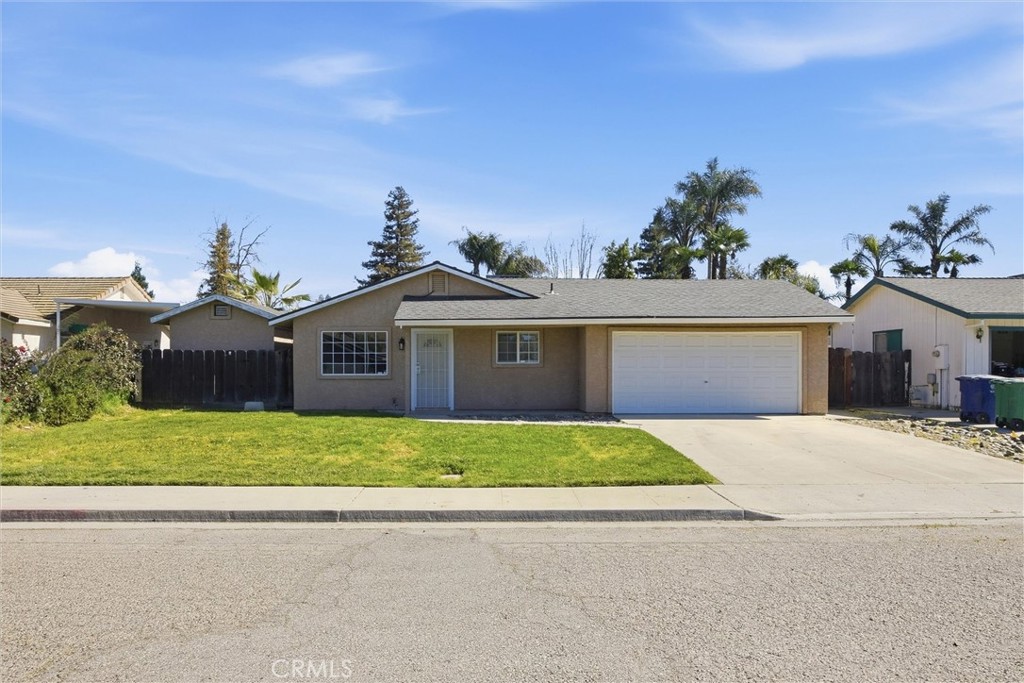 840 Holiday Way, Chowchilla, CA 93610