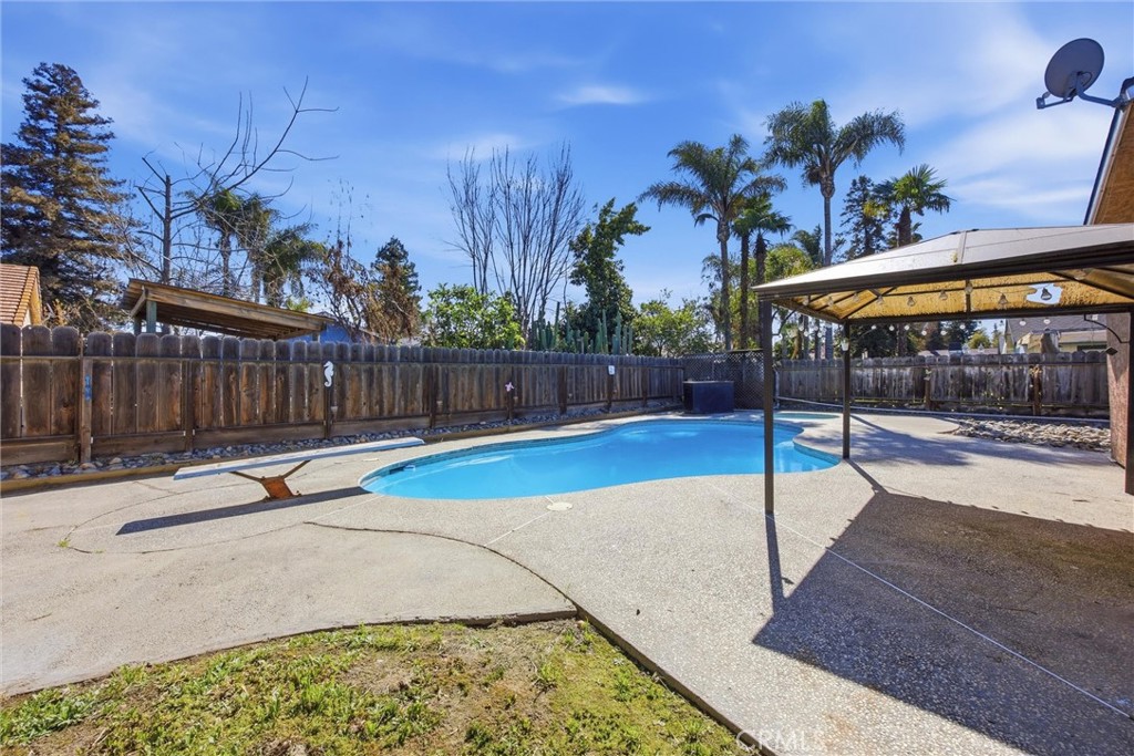 840 Holiday Way, Chowchilla, CA 93610