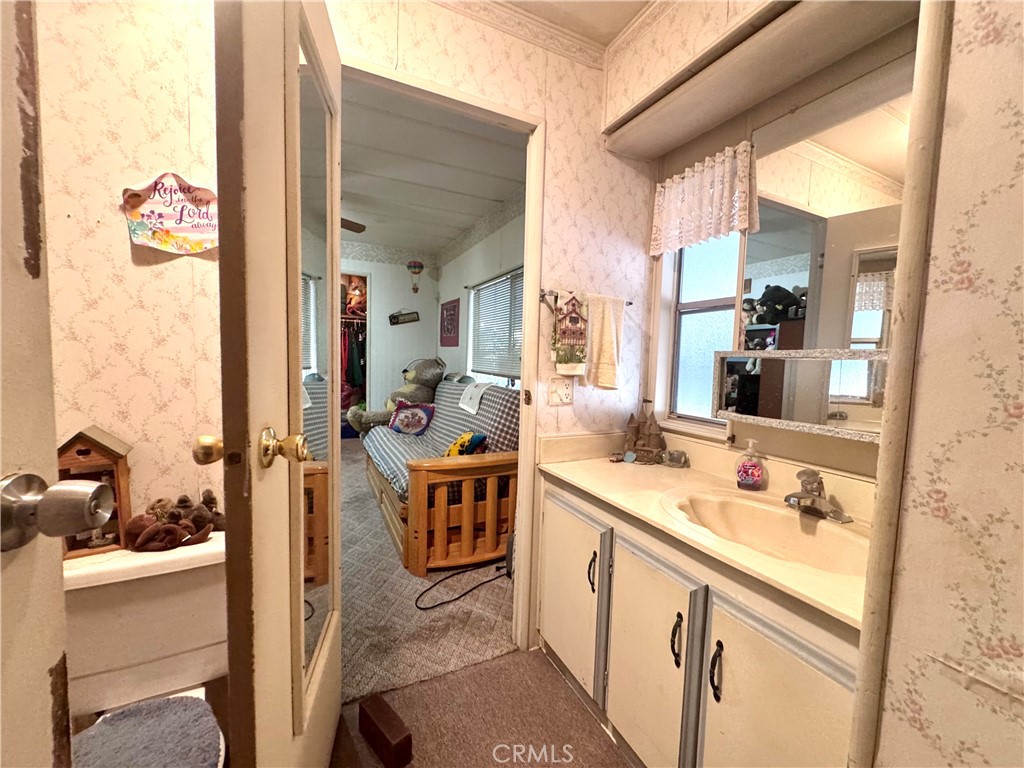 1218 Cleveland Ave #152, Madera, CA 93638
