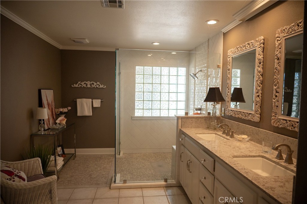 3 West Loop, Madera, CA 93637