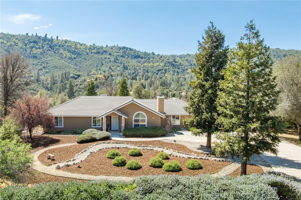 38778 Goldenrod, Oakhurst, CA 93644