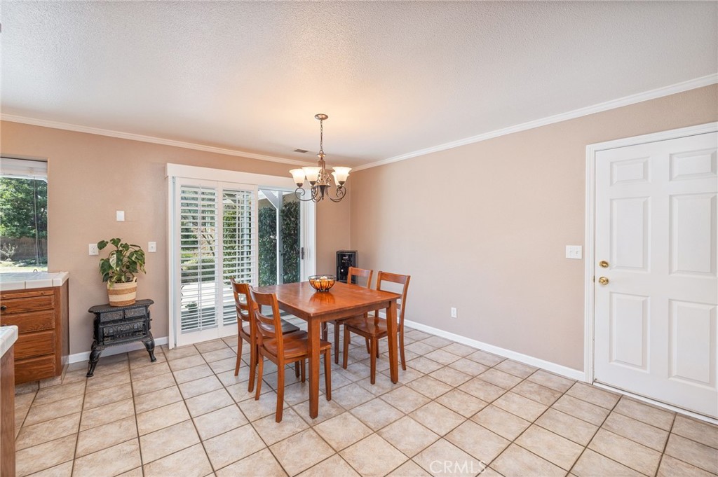 38778 Goldenrod, Oakhurst, CA 93644