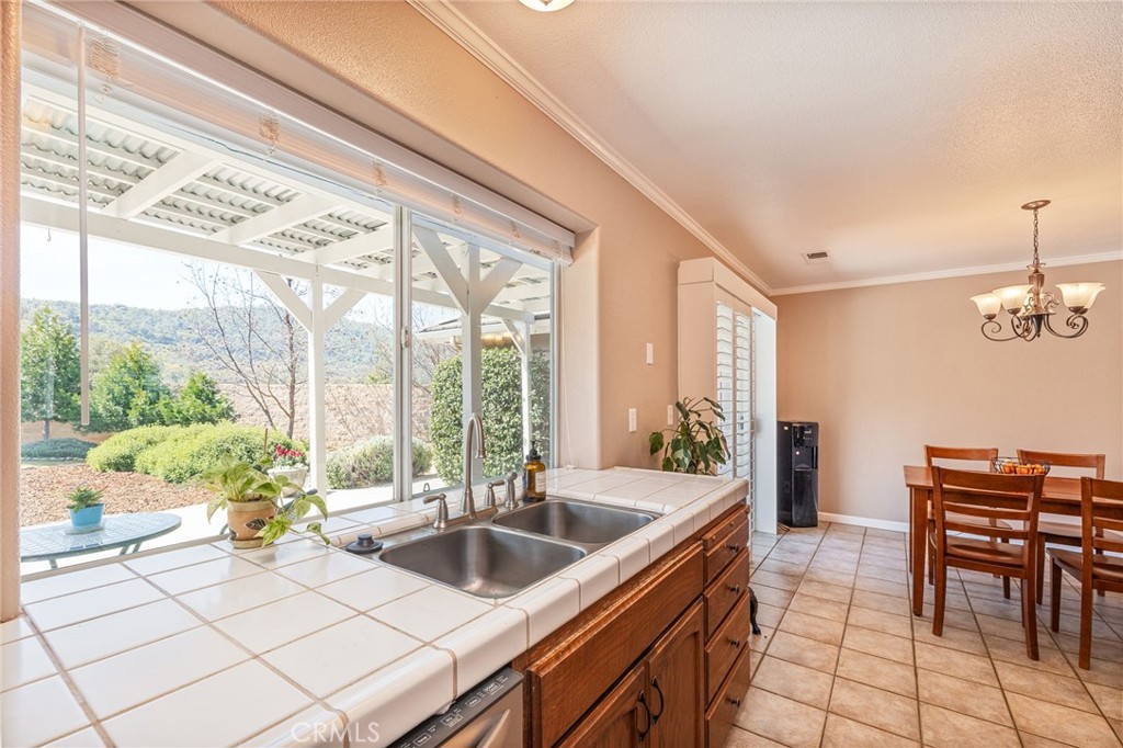 38778 Goldenrod, Oakhurst, CA 93644