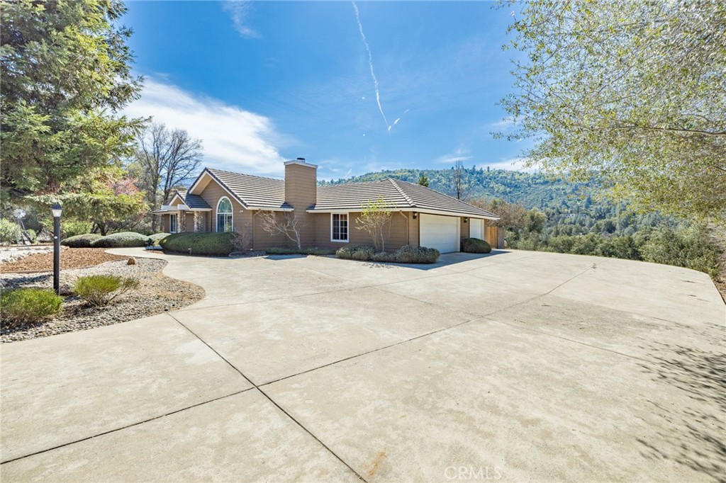 38778 Goldenrod, Oakhurst, CA 93644