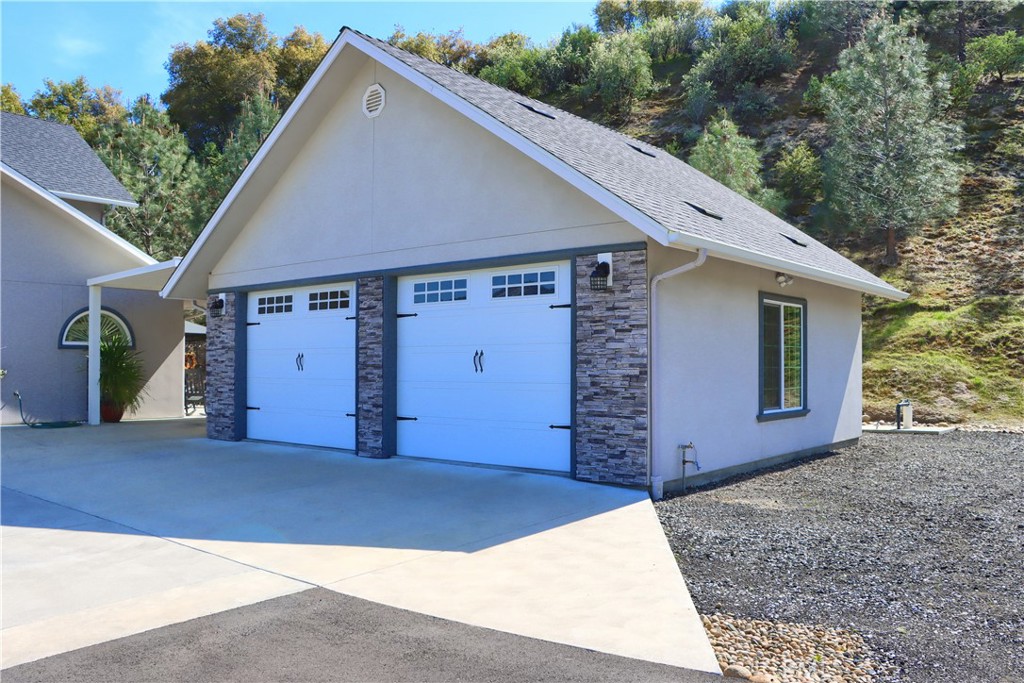 42038 Empty Creek, Oakhurst, CA 93644