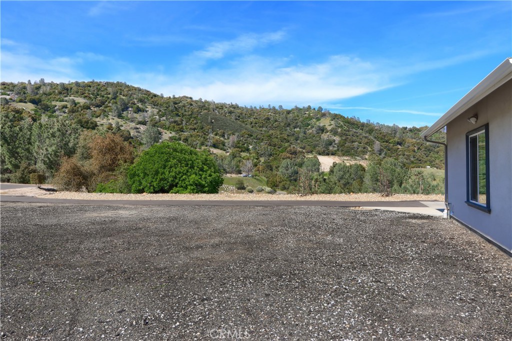 42038 Empty Creek, Oakhurst, CA 93644
