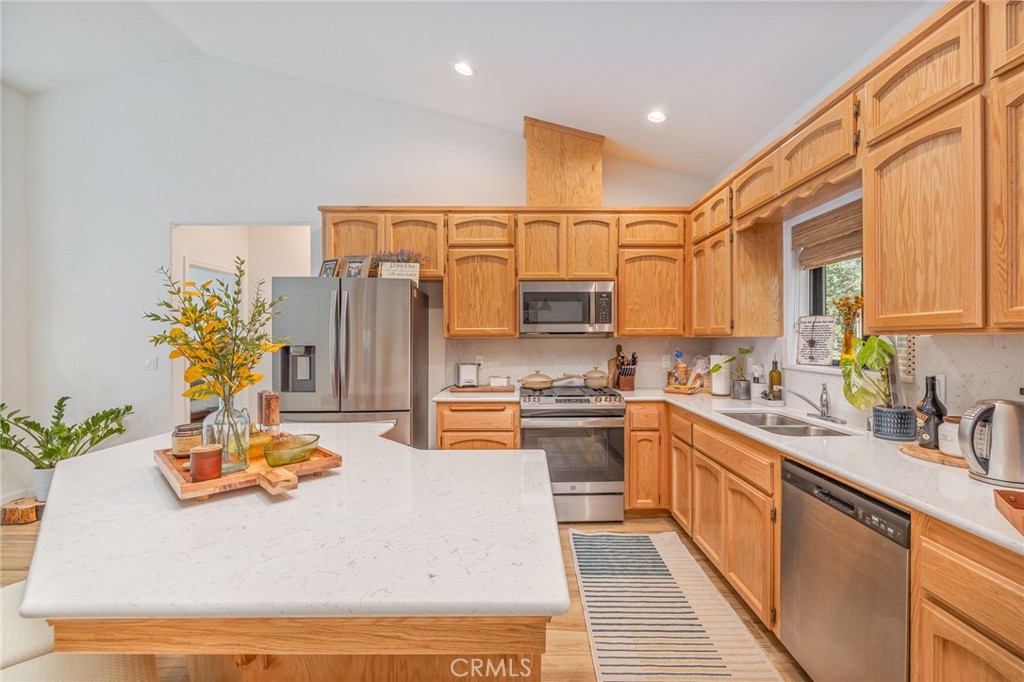 36273 Finegold Creek, North Fork, CA 93643