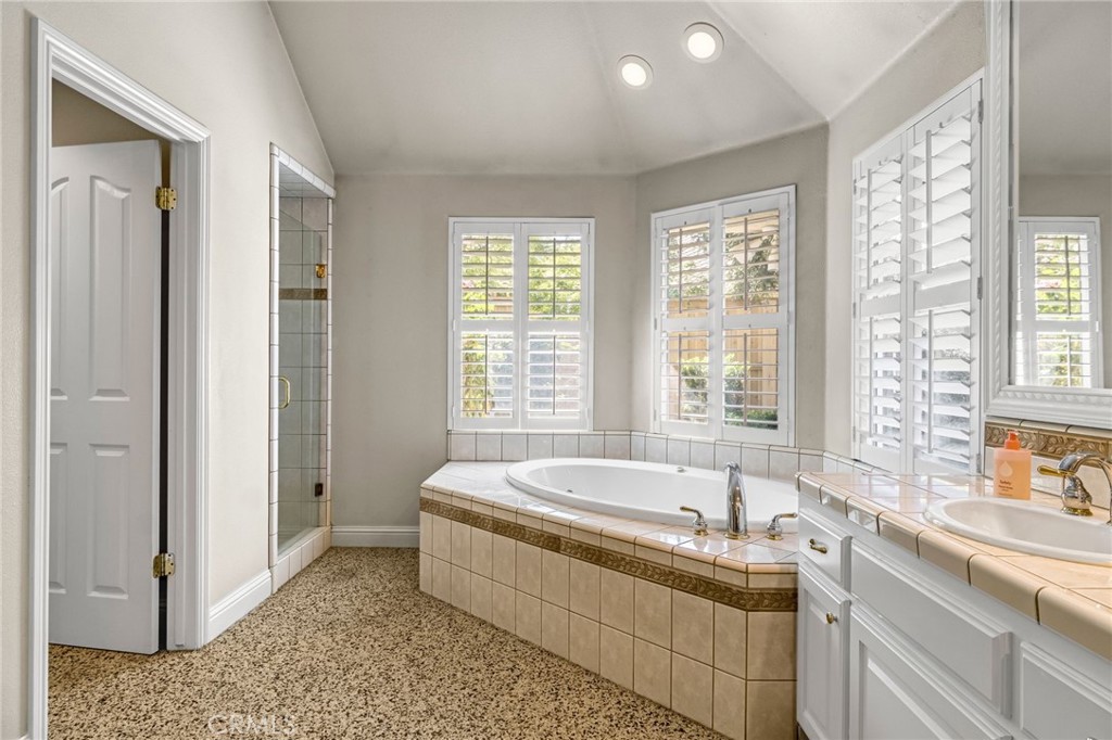 5025 W Birch, Fresno, CA 93722