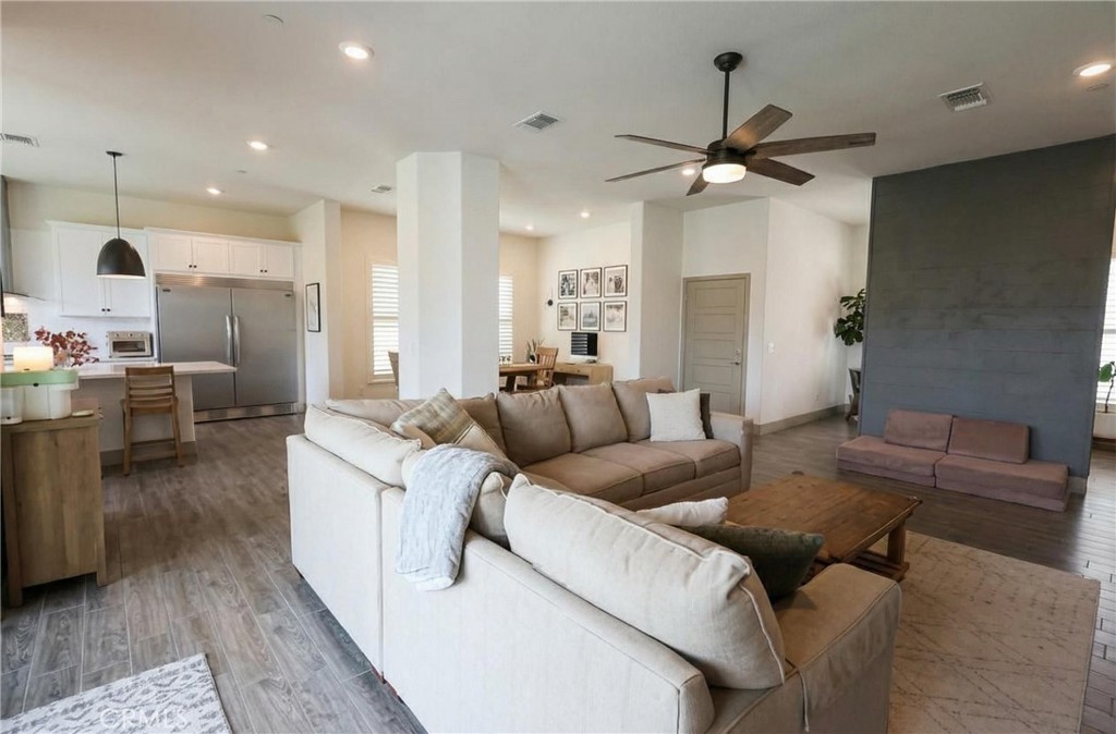 9218 Manor Glen, Shafter, CA 93263