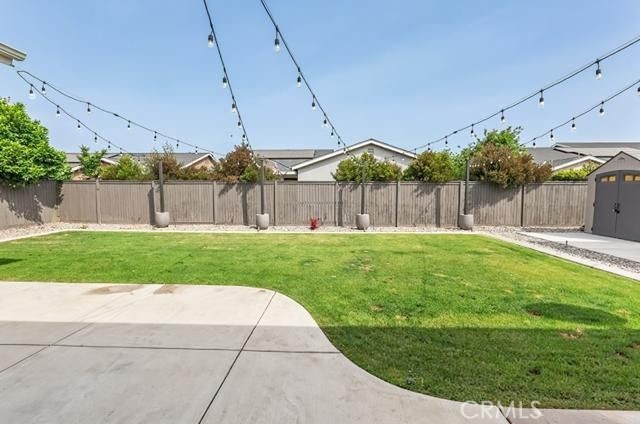 9218 Manor Glen, Shafter, CA 93263