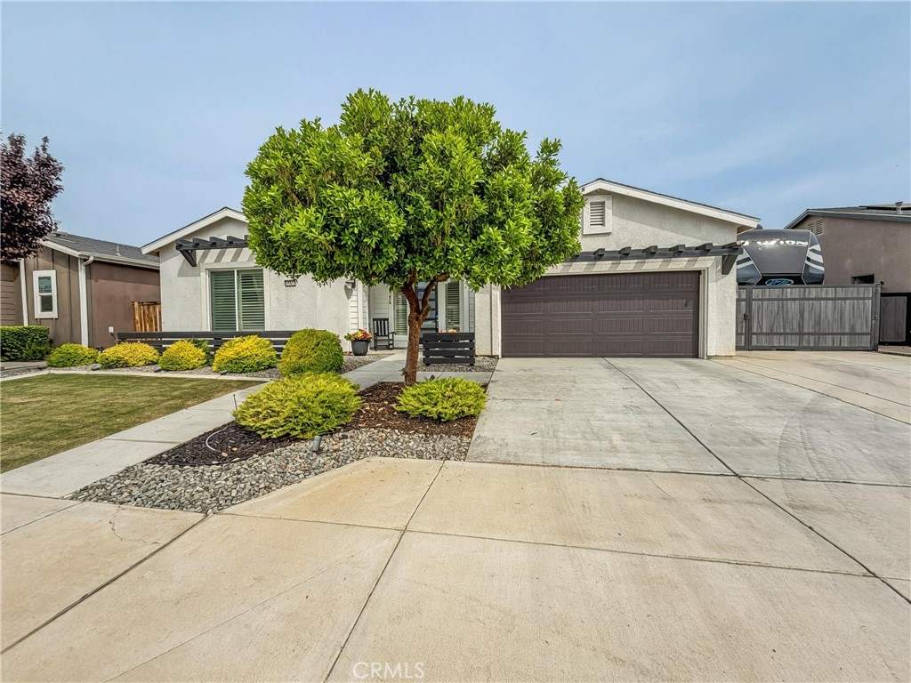 9218 Manor Glen, Shafter, CA 93263