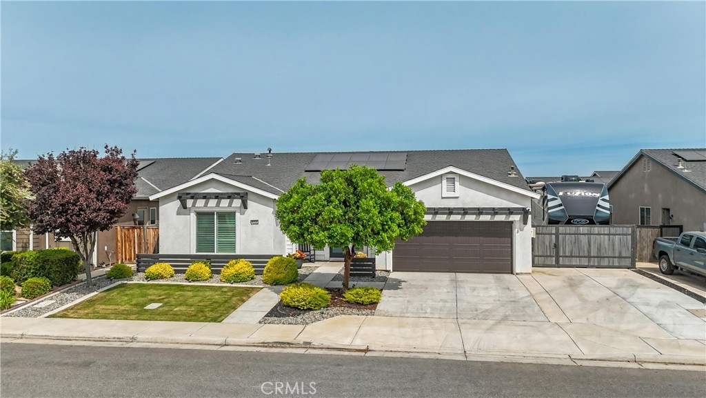9218 Manor Glen, Shafter, CA 93263