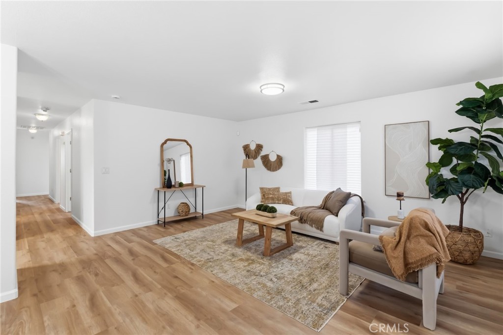 1588 Michoacan Ct, Madera, CA 93638