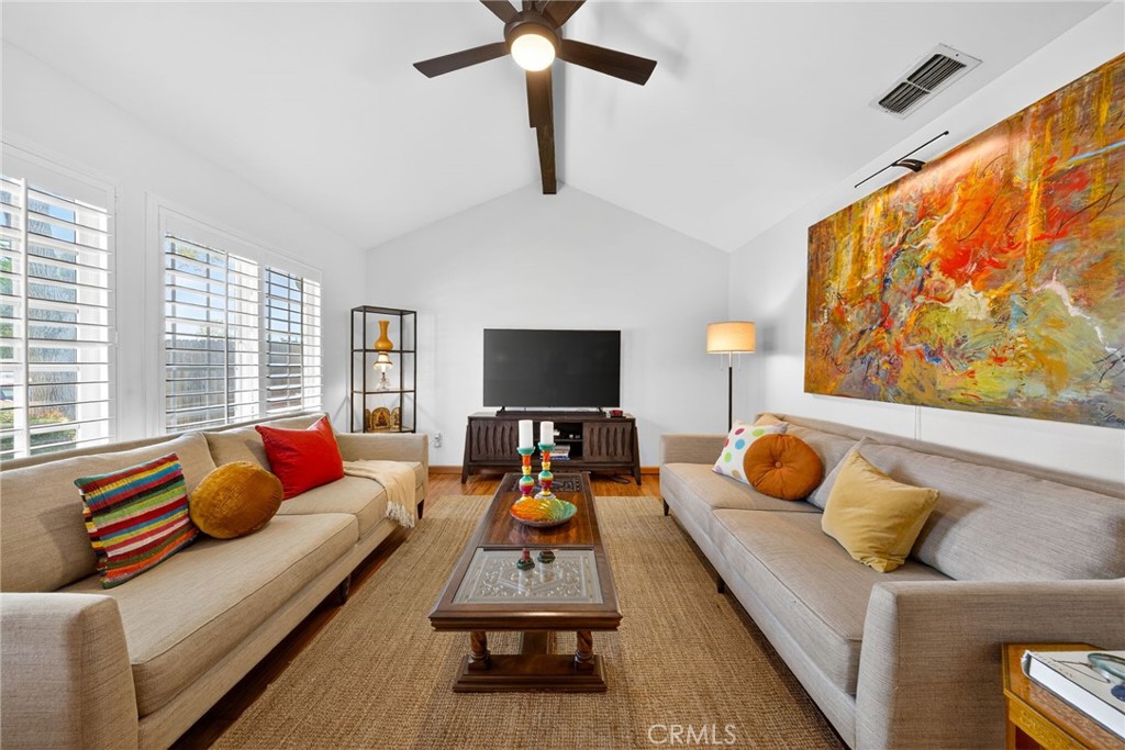 2433 W 3rd, Madera, CA 93637