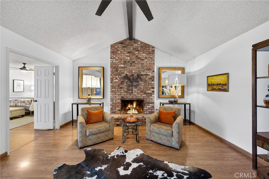 2433 W 3rd, Madera, CA 93637