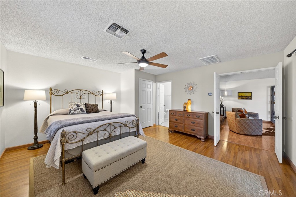 2433 W 3rd, Madera, CA 93637