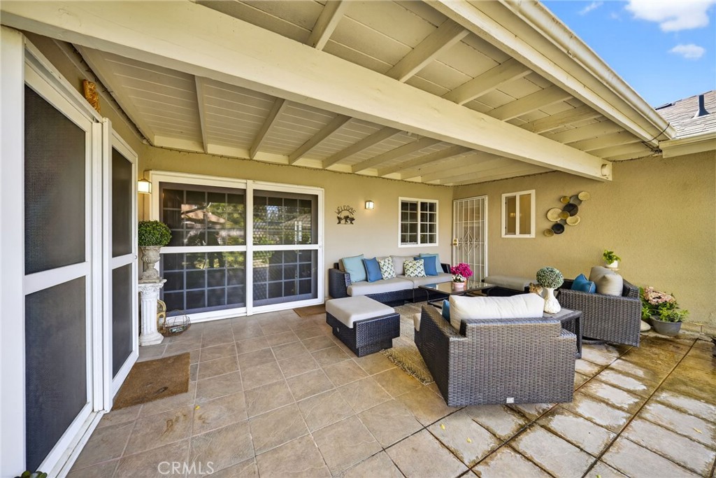 2433 W 3rd, Madera, CA 93637