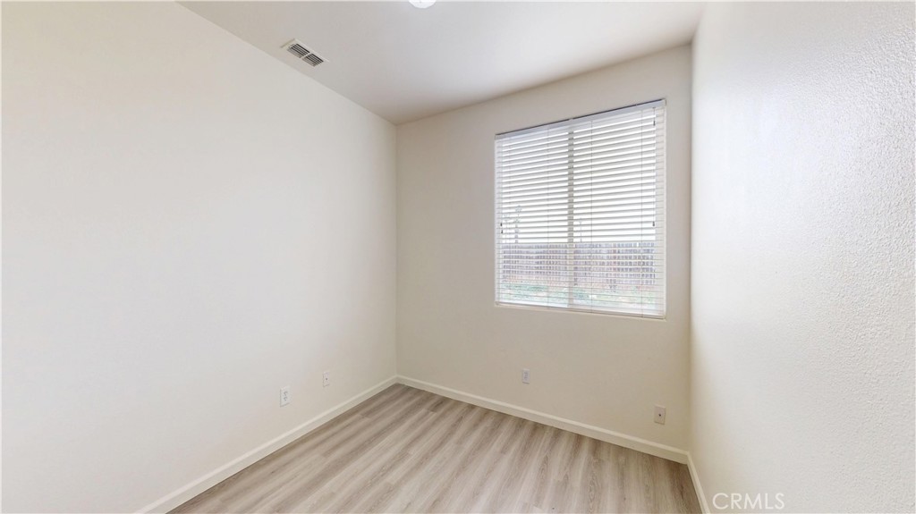 2555 S Lind, Fresno, CA 93725