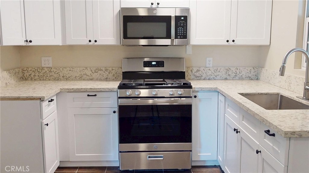 1014 W Andrews, Fresno, CA 93705