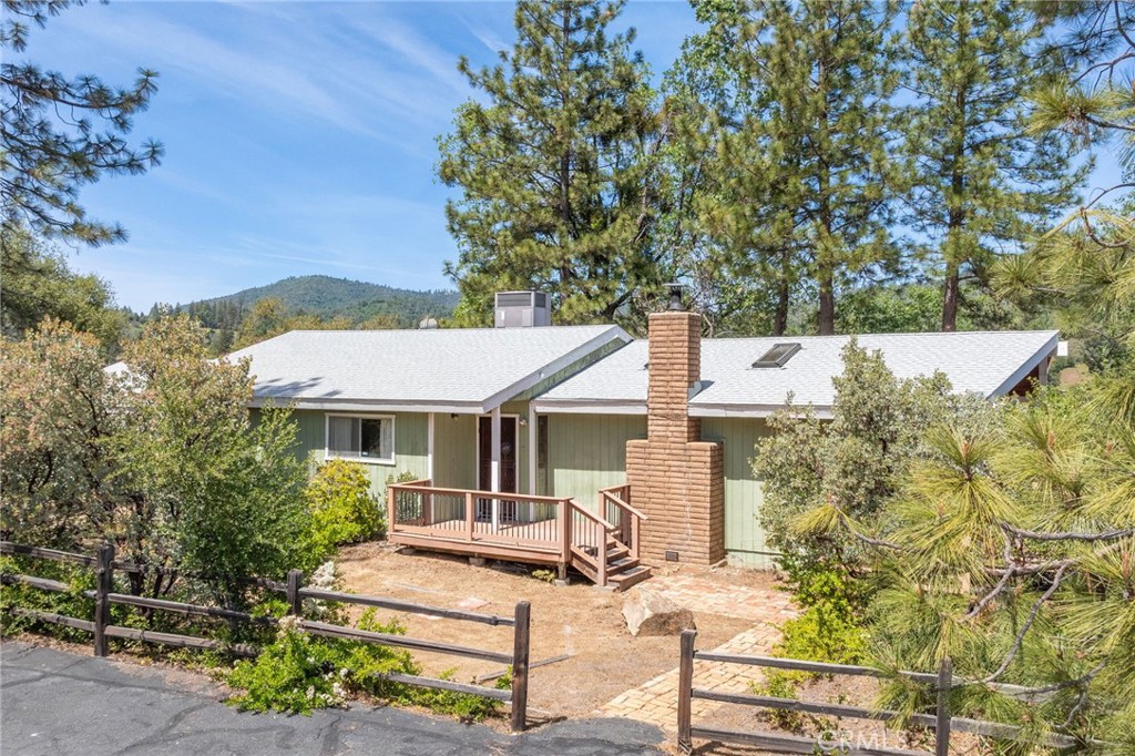 54481 Pinchot Dr., North Fork, CA 93643