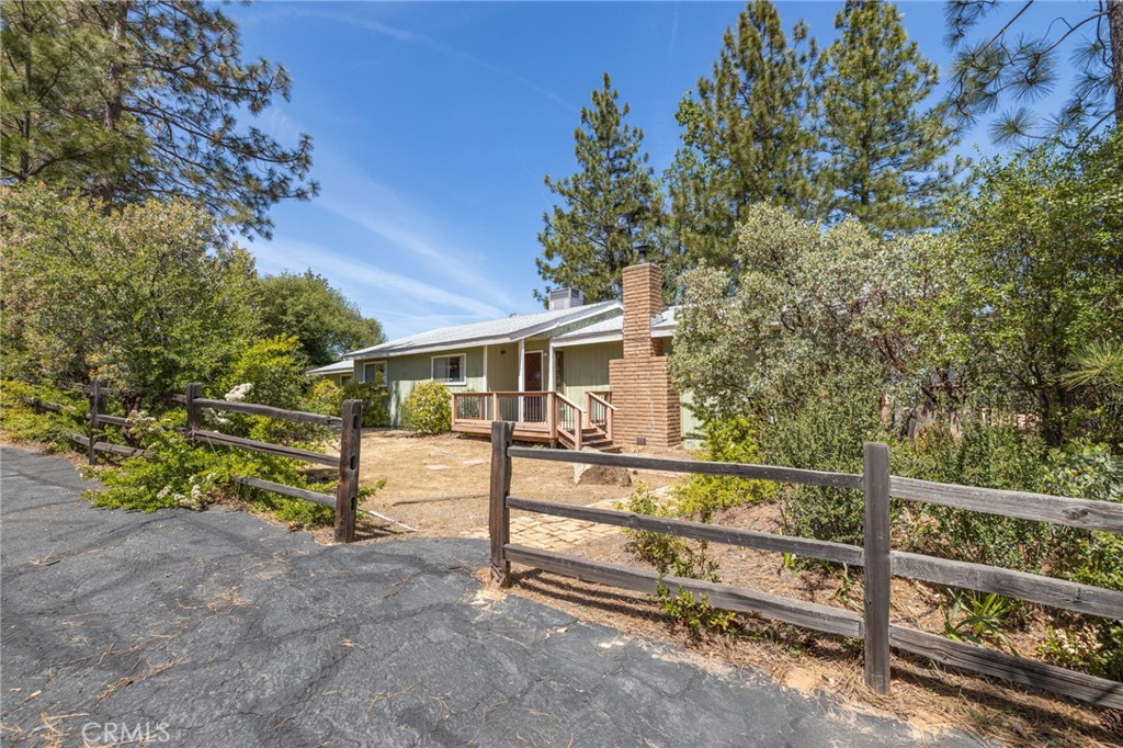 54481 Pinchot Dr., North Fork, CA 93643