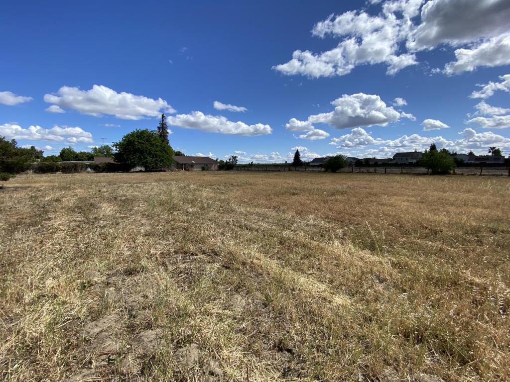 16244 Cottage Ave, Manteca, CA 95336