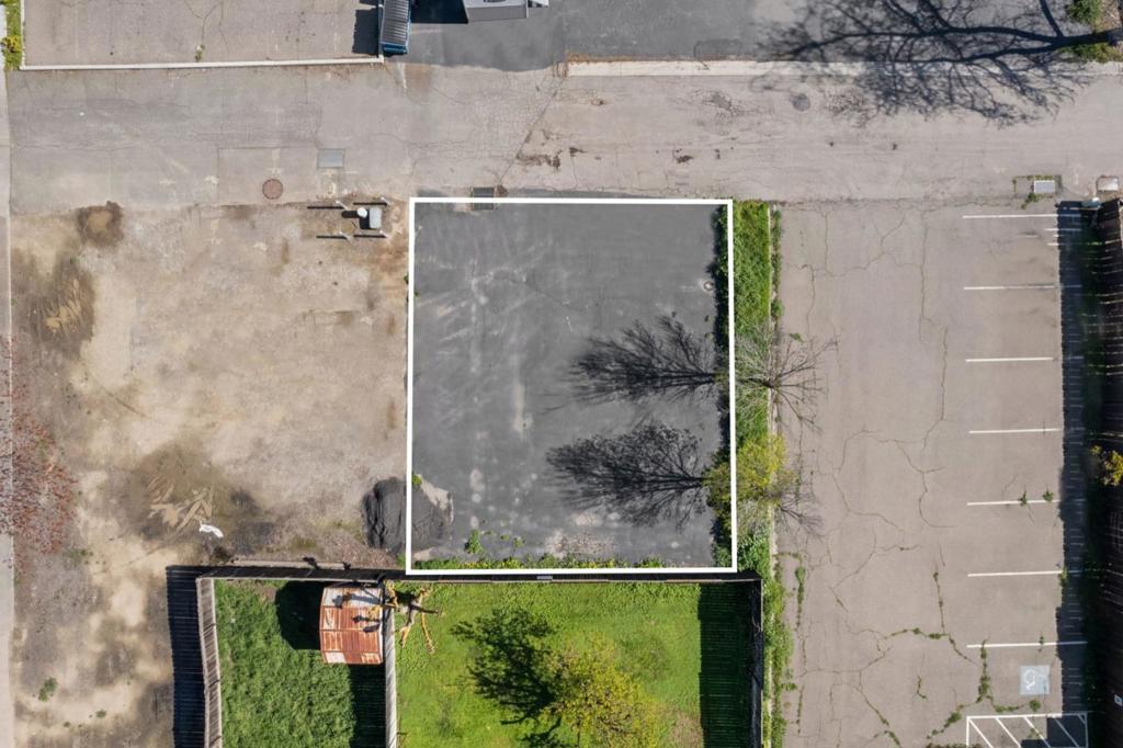 422 J St, Los Banos, CA 93635