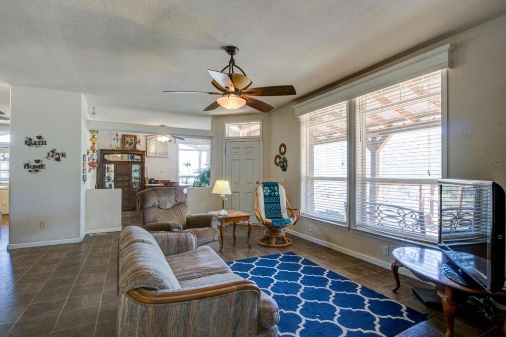 17997 Del Puerto Canyon Rd, Patterson, CA 95363
