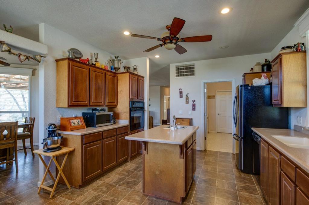 17997 Del Puerto Canyon Rd, Patterson, CA 95363