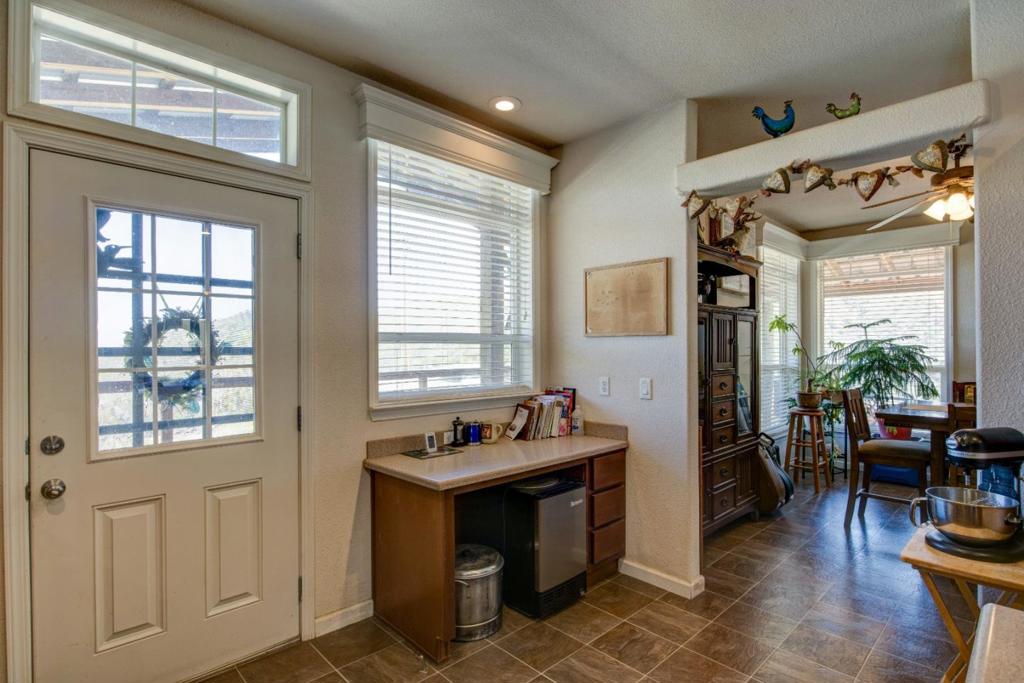 17997 Del Puerto Canyon Rd, Patterson, CA 95363