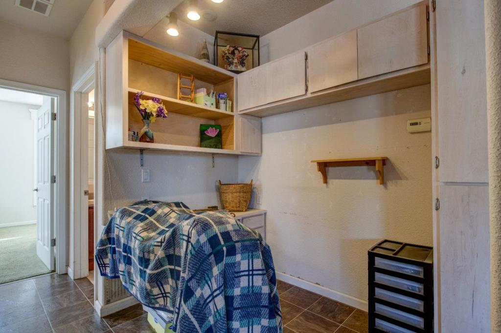 17997 Del Puerto Canyon Rd, Patterson, CA 95363