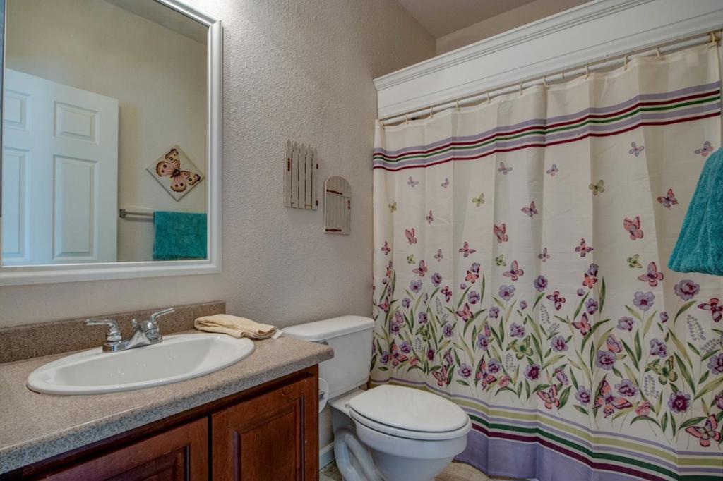 17997 Del Puerto Canyon Rd, Patterson, CA 95363