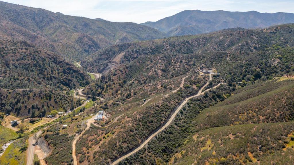 17997 Del Puerto Canyon Rd, Patterson, CA 95363